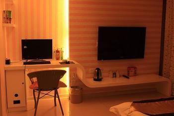 Lucky 5 Million Express Hotel Yuxi Kunming Buitenkant foto