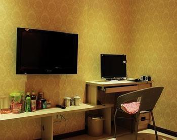 Lucky 5 Million Express Hotel Yuxi Kunming Buitenkant foto