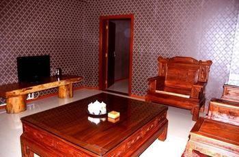 Lucky 5 Million Express Hotel Yuxi Kunming Buitenkant foto